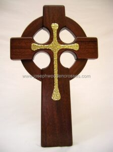 16 Inch Mahogany Celtic Cross with Brass Inlay front closeup